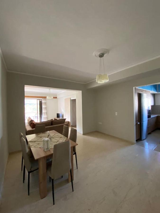 Panos Apartment *